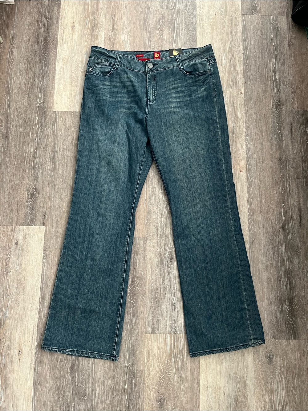 Sasson Ooh La La Bootcut Jeans Womens 16 Y2K Medium Wash Boogie Studded NWT VINT